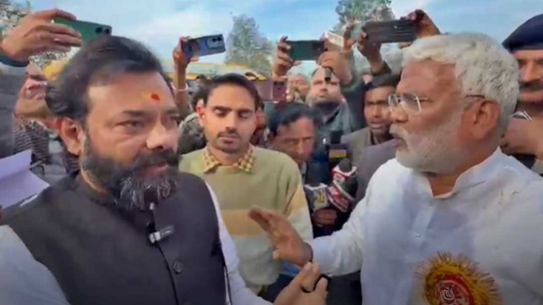 convoy of Swatantra Dev Singh stopped by BJP MLA Brajbhushan Rajput 