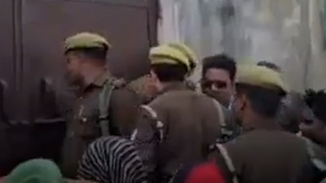 Mathura man kills wife children before suicide