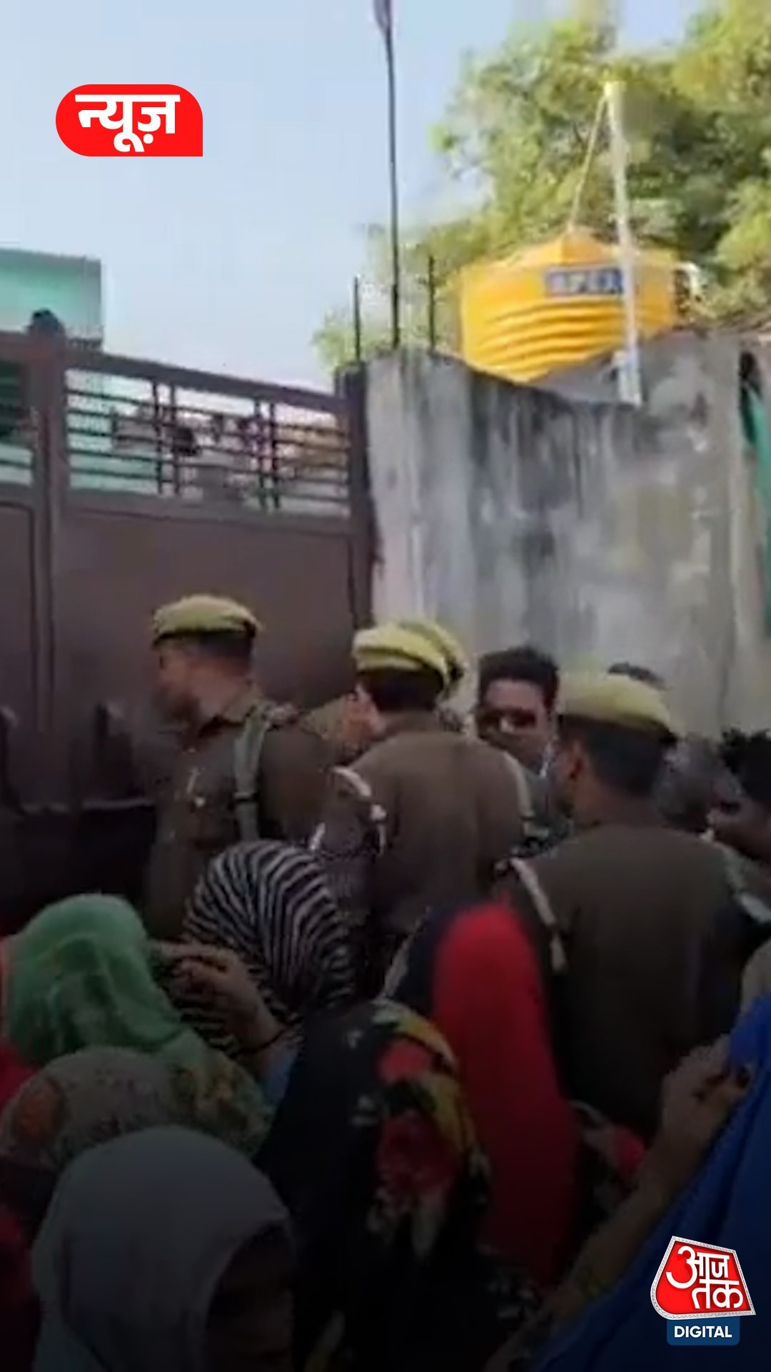 मथुरा: पत्नी-बच्चों का कत्ल कर की खुदकुशी, मौत से पहले बनाया वीडियो 