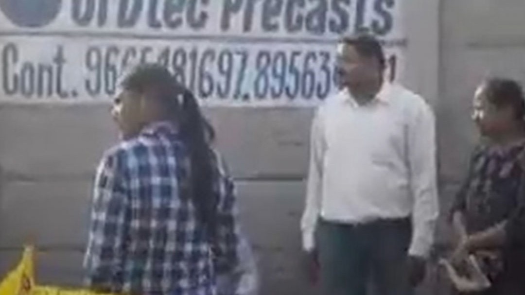 Husband and wife were running a sex racket 