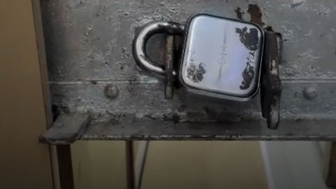 delhi showroom jwellery stolen rk puram