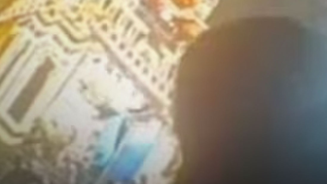 vellore 60 feet high chariot overturns on devotees