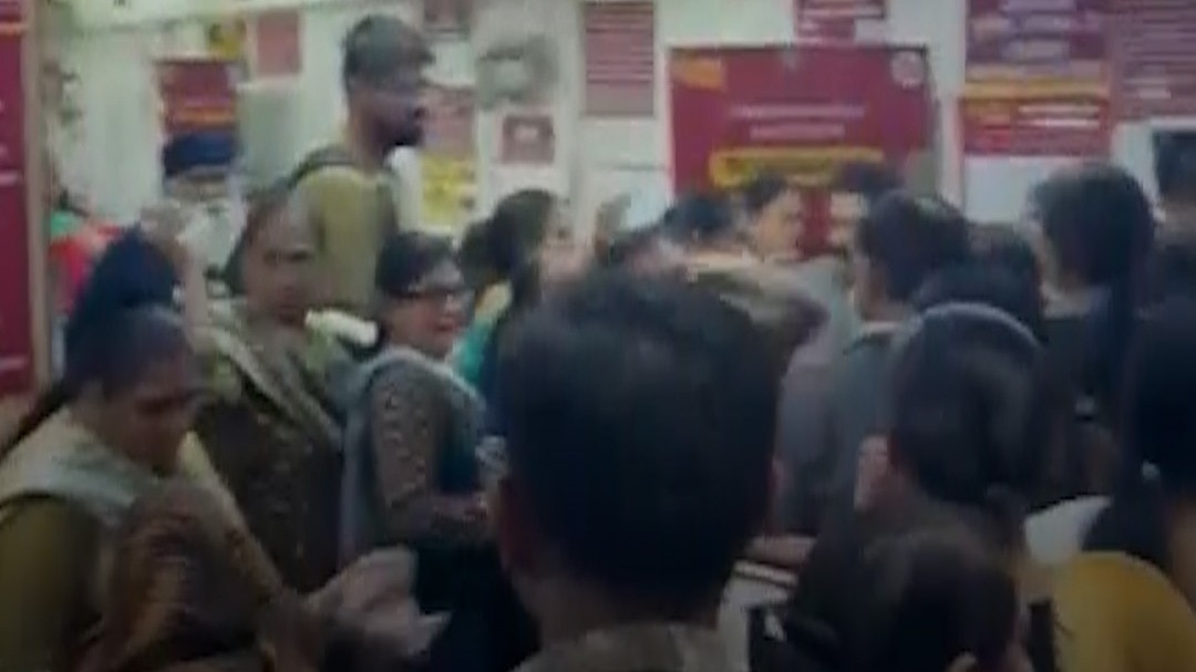 delhi punjab national bank jwellery locker