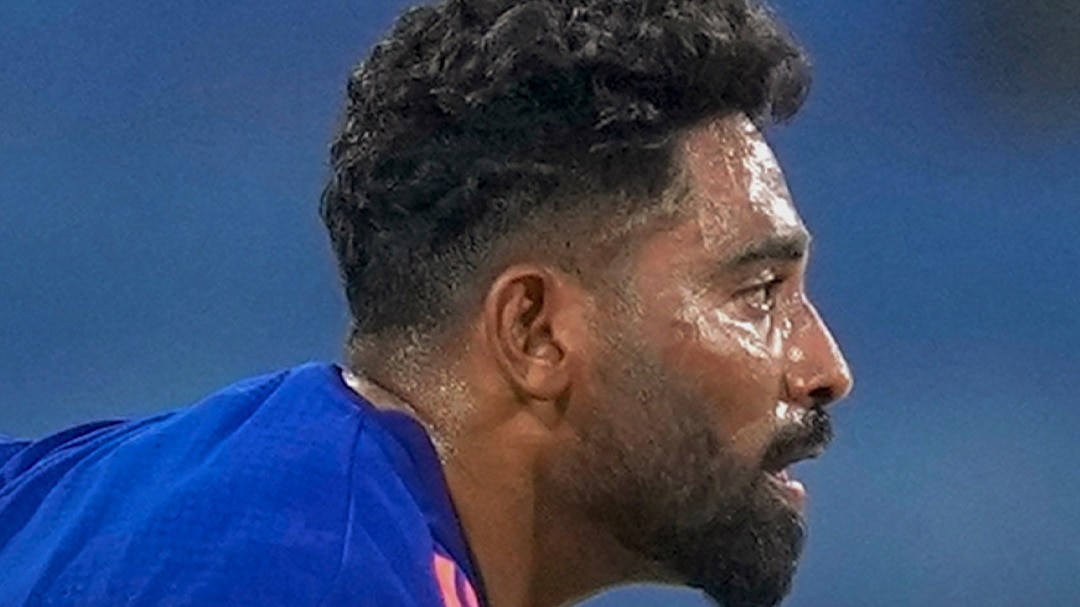 Team India के तेज गेंदबाद Mohammed Siraj हुए चोटिल!