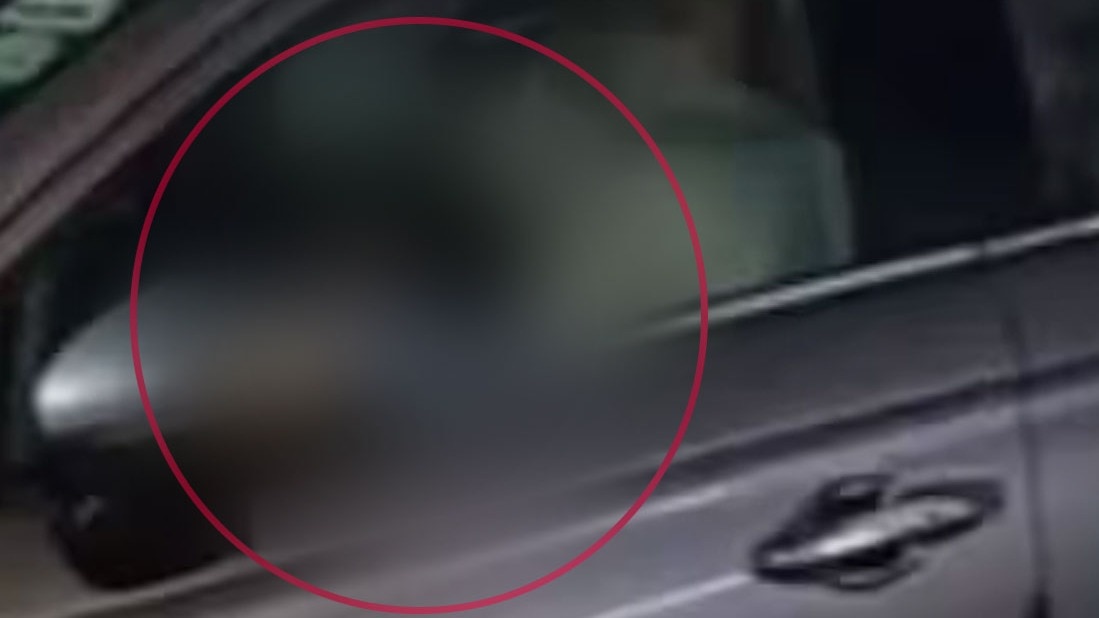 dead body found inside car in delhi mall parking mayur vihar