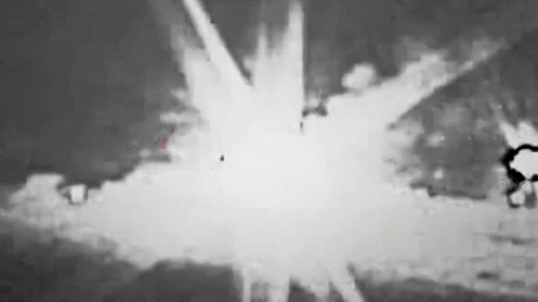 अमेरिका ने ईरानी नेवी के 30 जंगी जहाज डुबो दिए