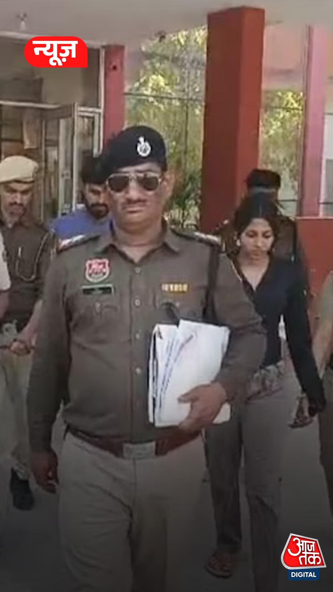 महिला ने ब्लड सैंपल लेने आए लैब टेक्नीशियन को हनीट्रैप में फंसाया