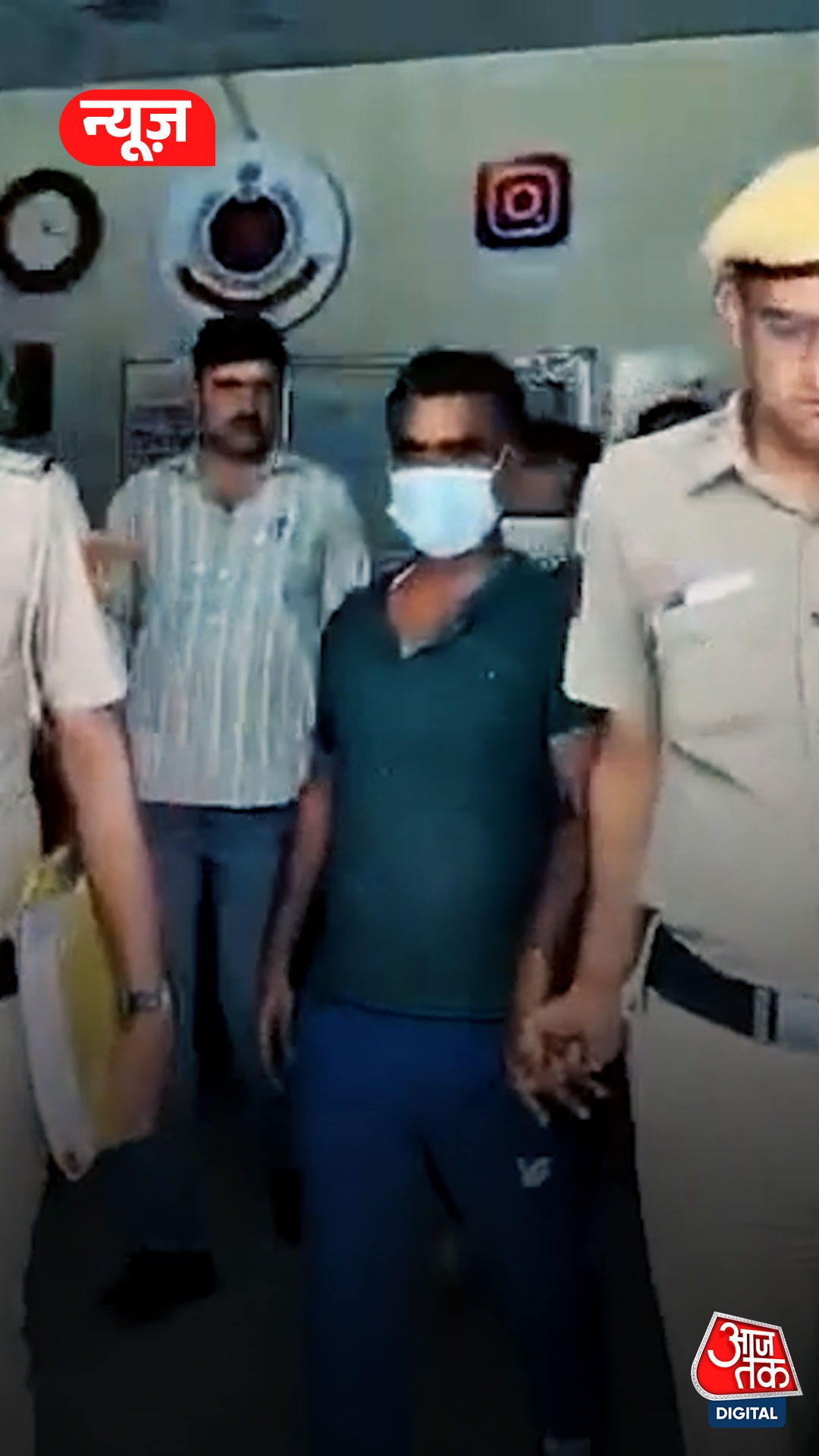 Delhi conmen arrested