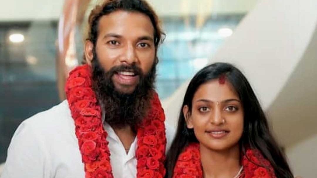 Farman khan and monalisa