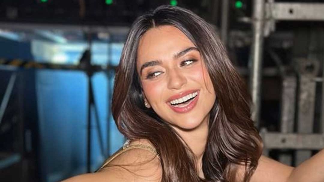 हनी सिंह के कॉन्सर्ट में दिखा सौंदर्या का कातिलाना डांस