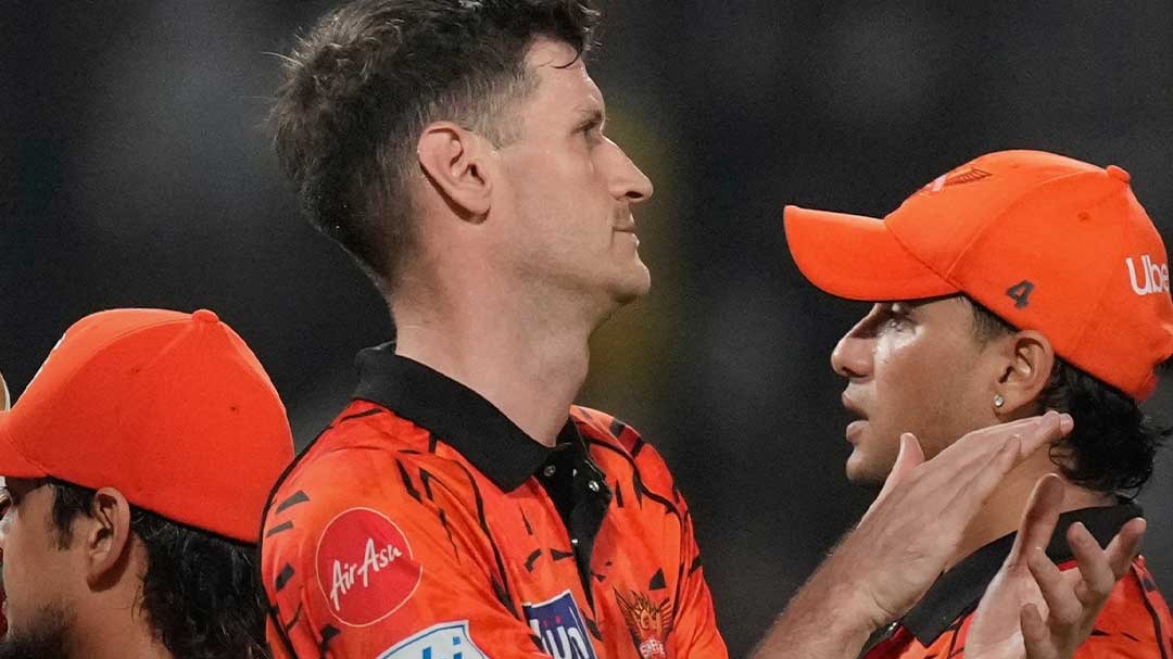 हैदराबाद ने कोलकाता नाइट राइ़डर्स 65 रनों से हराया