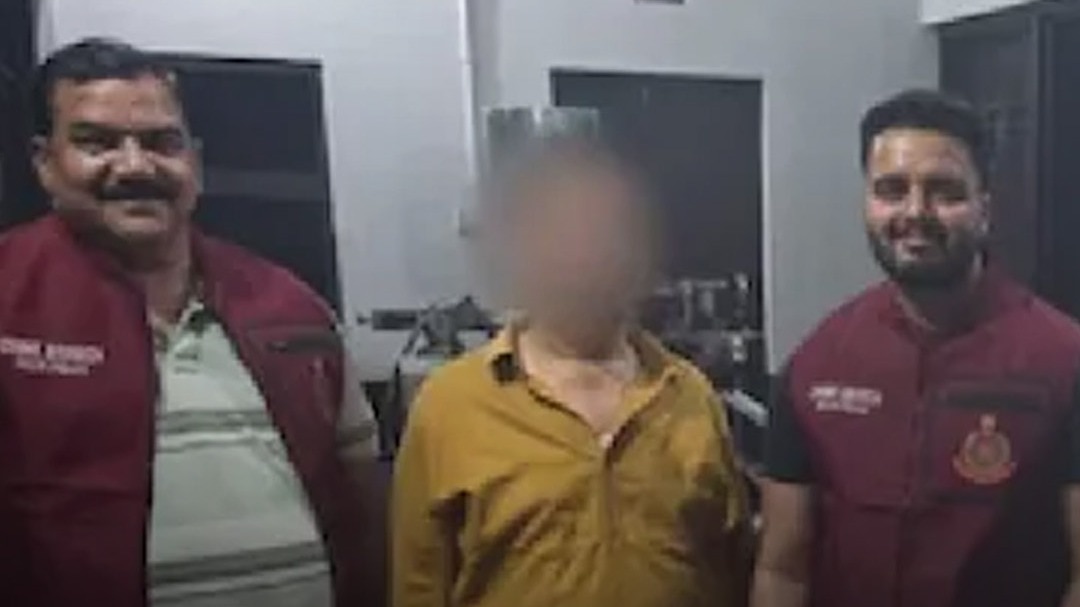 नकली टूथपेस्ट फैक्ट्री का भंडाफोड़