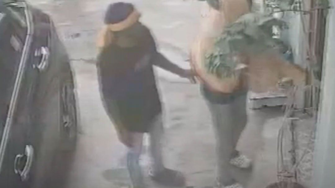 पटना में घर में घुसकर चोर चुरा ले गया सिलेंडर