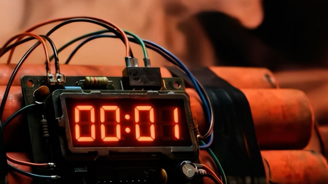 स्कूलों को बम से उड़ाने की धमकी, अलर्ट हुआ जारी