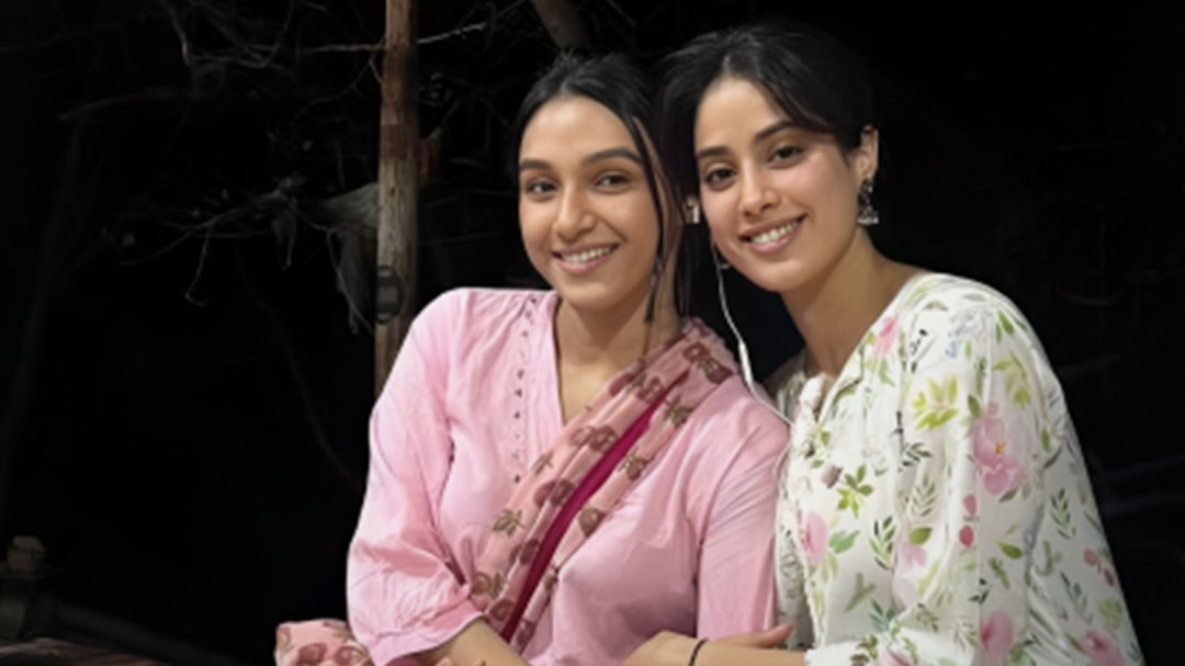 Janhvi Kapoor Tirumala Venkateswara Temple Visit 
