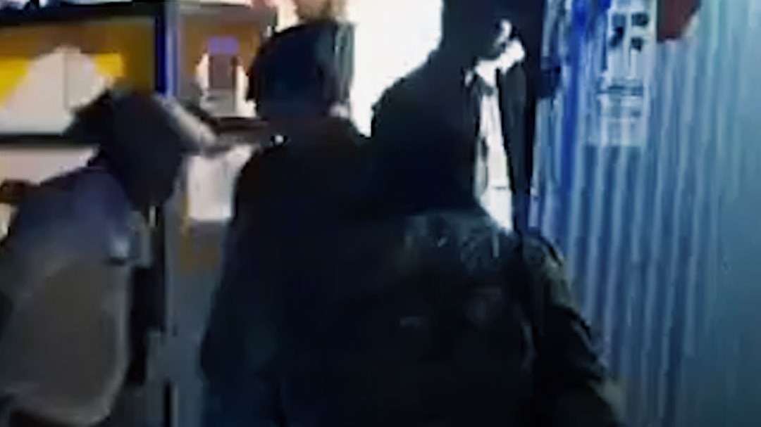 घर लौट रहे ज्वेलरी कारोबारी से 20 लाख की लूट