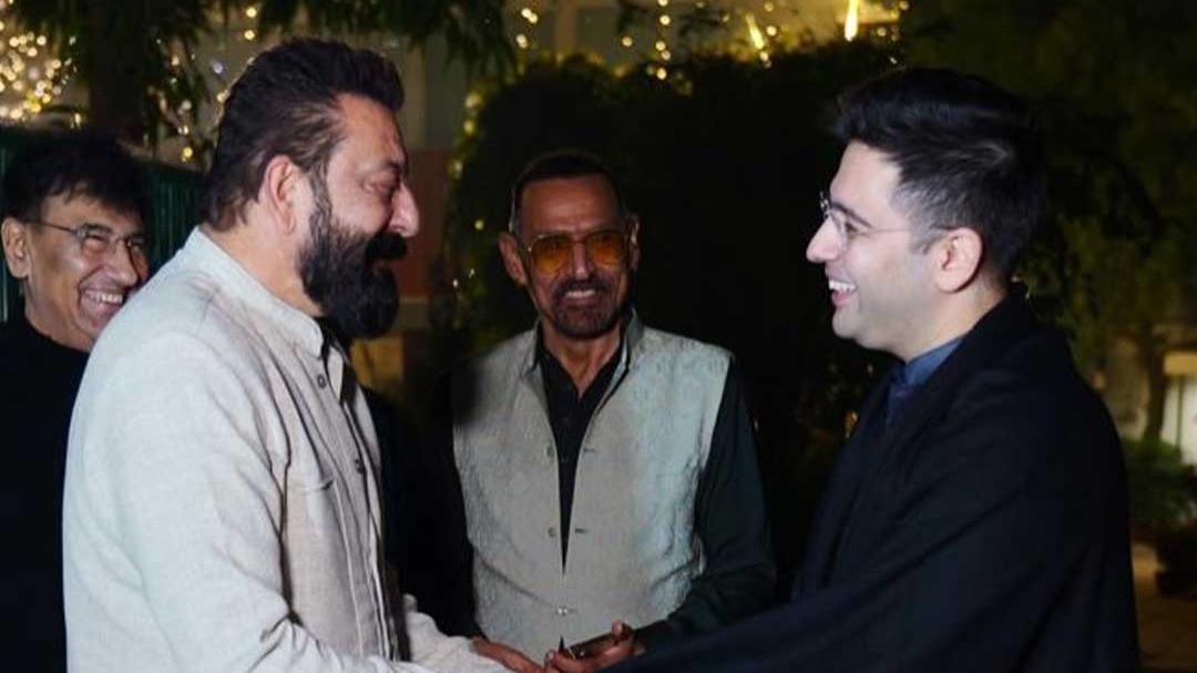 राघव चड्ढा के घर पहुंचे 'धुरंधर' स्टार संजय दत्त