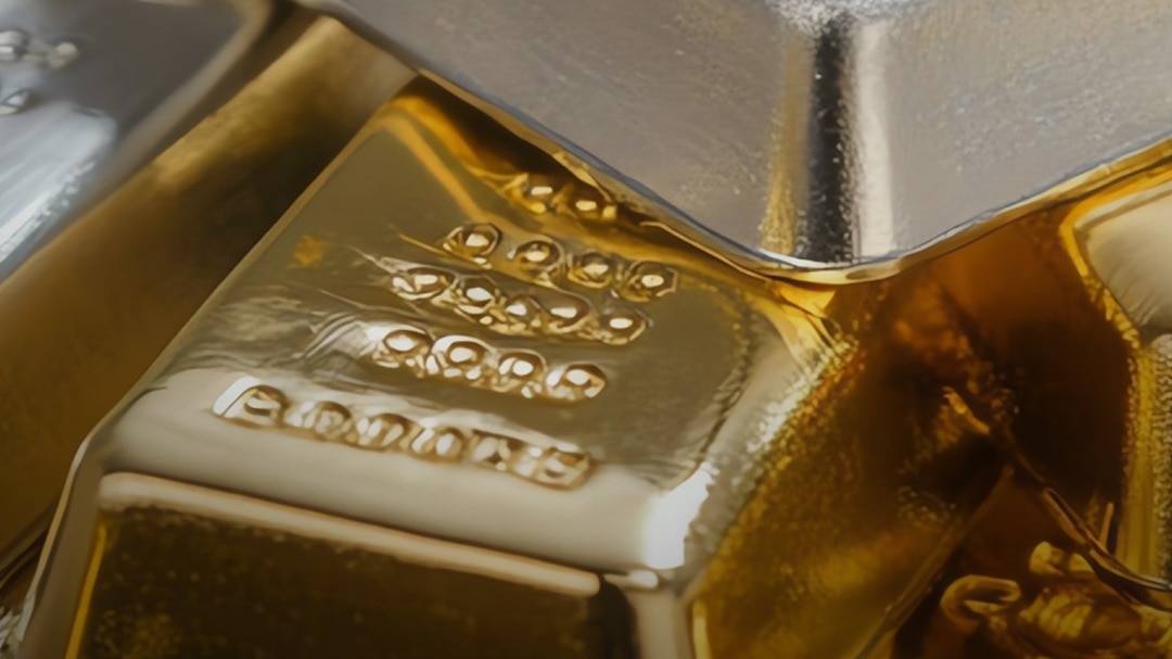 अचानक गिरी चांदी, सोने की कीमतों में भी बड़ी गिरावट