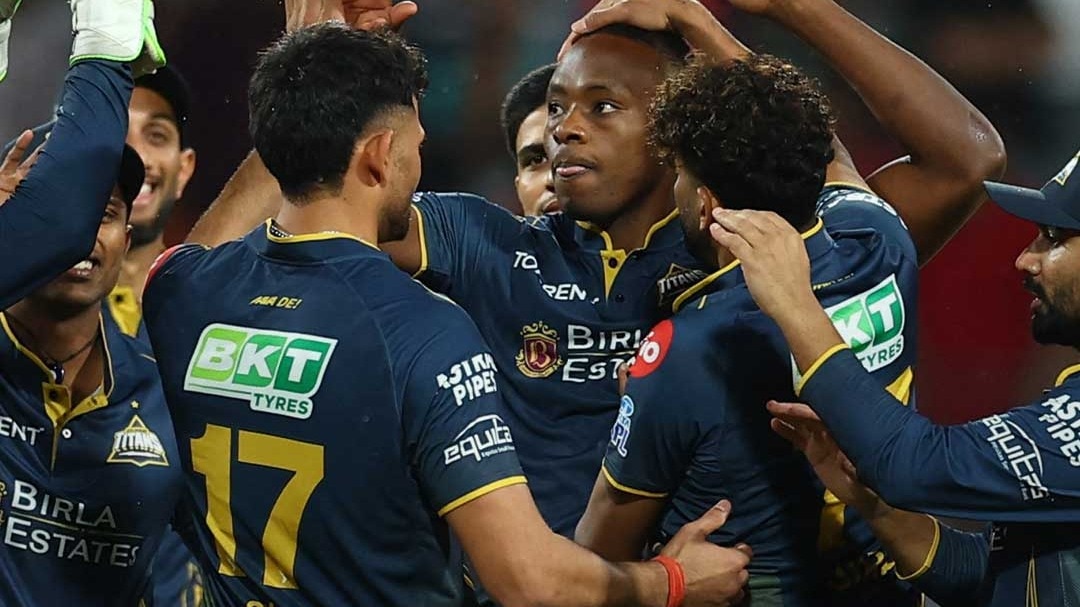 Gujarat Beat Lucknow 