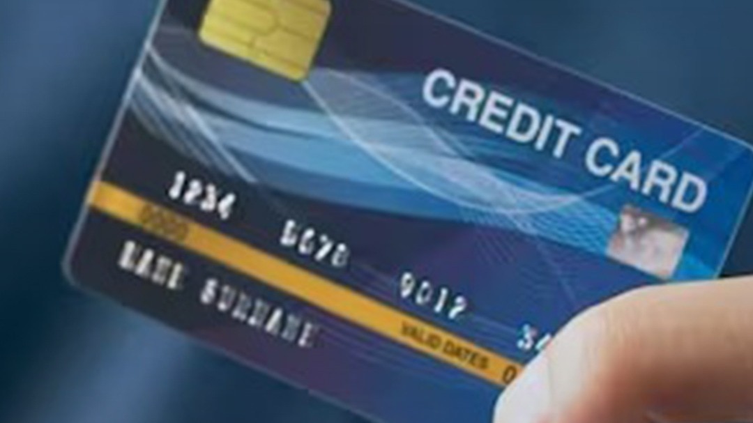 क्रेडिट कार्ड बकाया पर क्या सजा मिलती है? जानें..