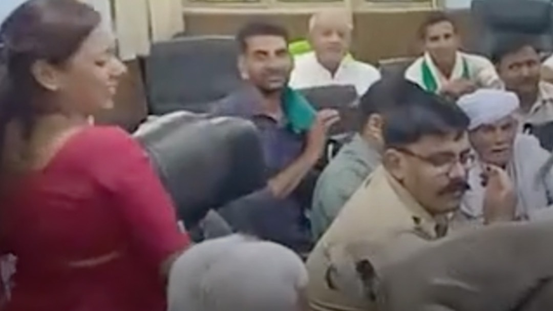 Baghpat DM Asmita Lal and langur viral video