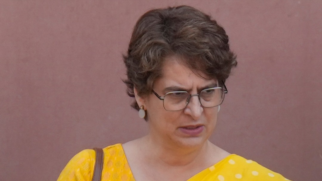 priyanka gandhi attacks government