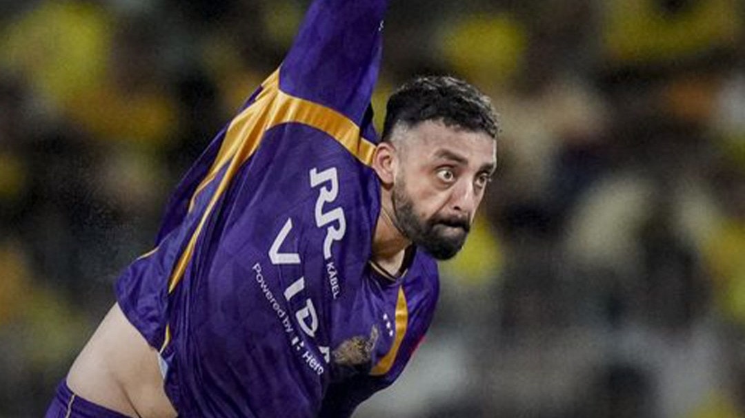 वरुण चक्रवर्ती ने टी-20 क्रिकेट में बनाया ये रिकॉर्ड