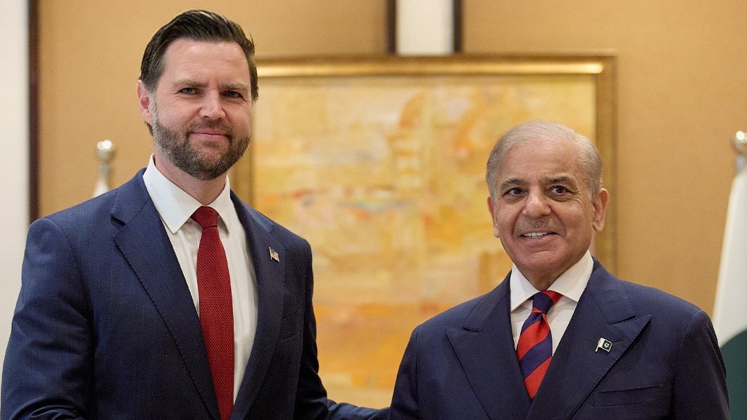 शांति वार्ता के बदले मदद की उम्मीद में पाकिस्तान