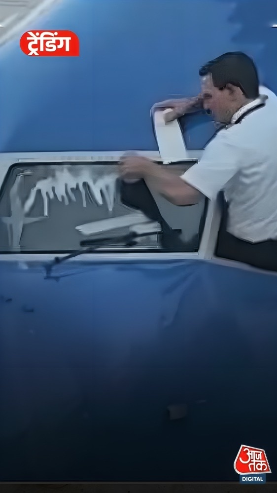 Pilot cleaning airplane with soda viral video 
