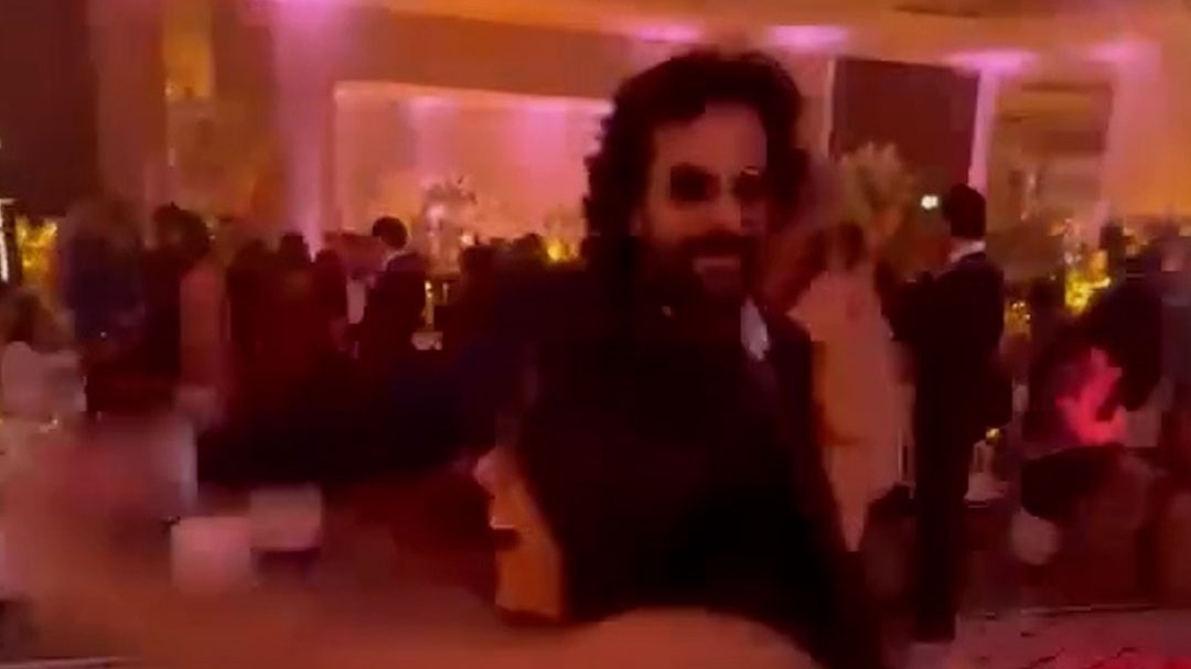 फरदीन खान ने बेटी डायना संग किया डांस, वीडियो हुआ वायरल