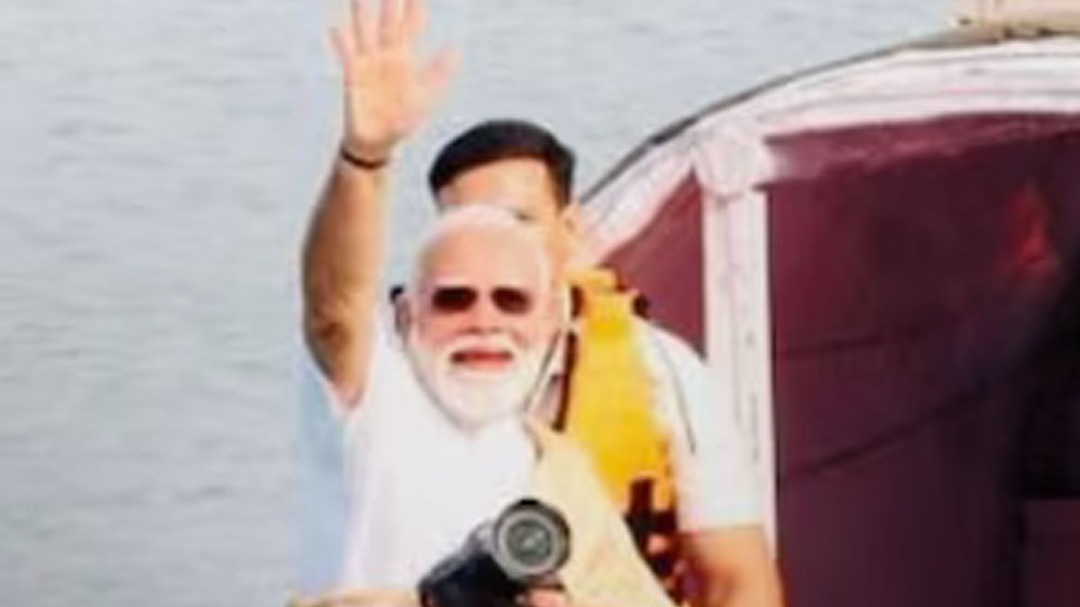 PM Modi Hugli River Boating