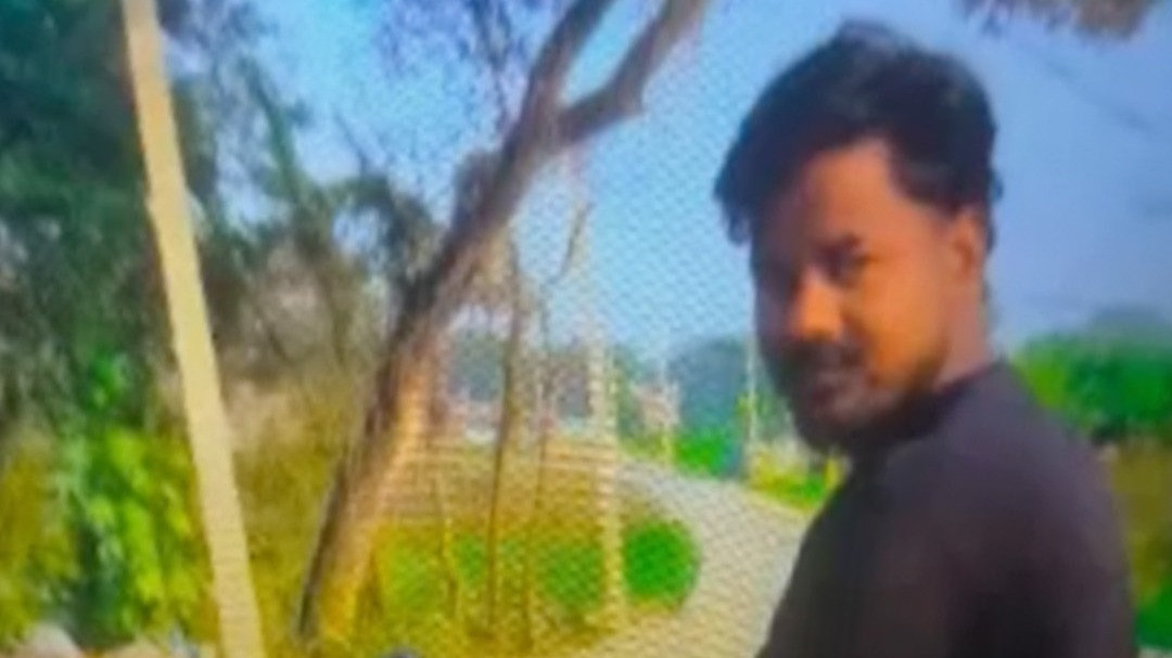 vaishali man shots girlfriend later kills himself