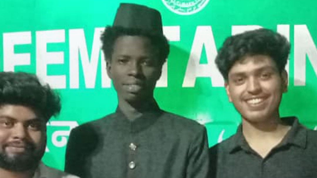 AMU में नाइजीरियाई छात्र का '3 इडियट्स' अवतार