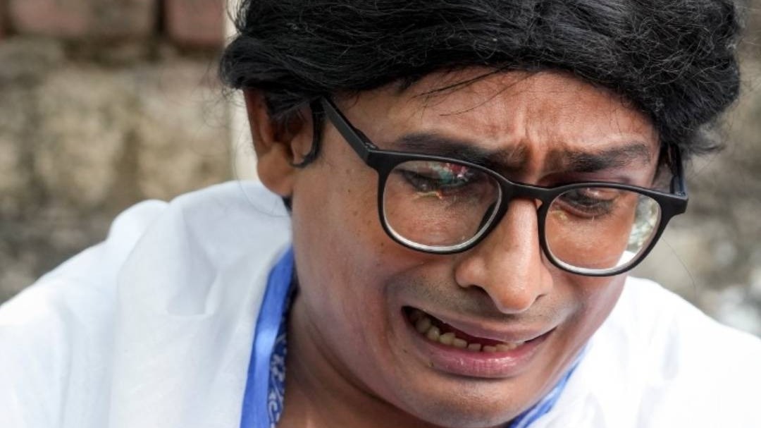 Mimicry Artist Ratan Ranjan in Mamata Banerjee Look