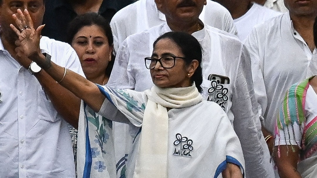 भवानीपुर हार के बाद ममता बनर्जी के सामने क्या विकल्प?