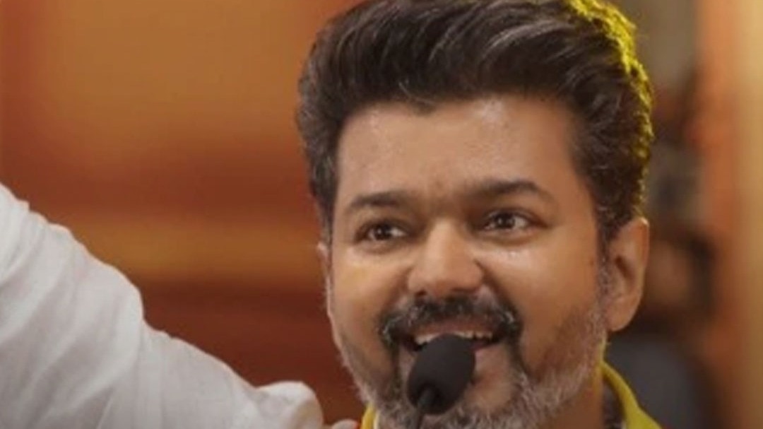 vijay son instagram unfollow controversy