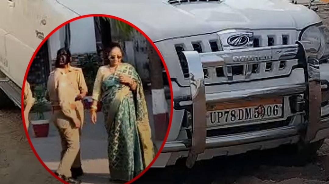 two sisters hooter scorpio in Kanpur Police custody