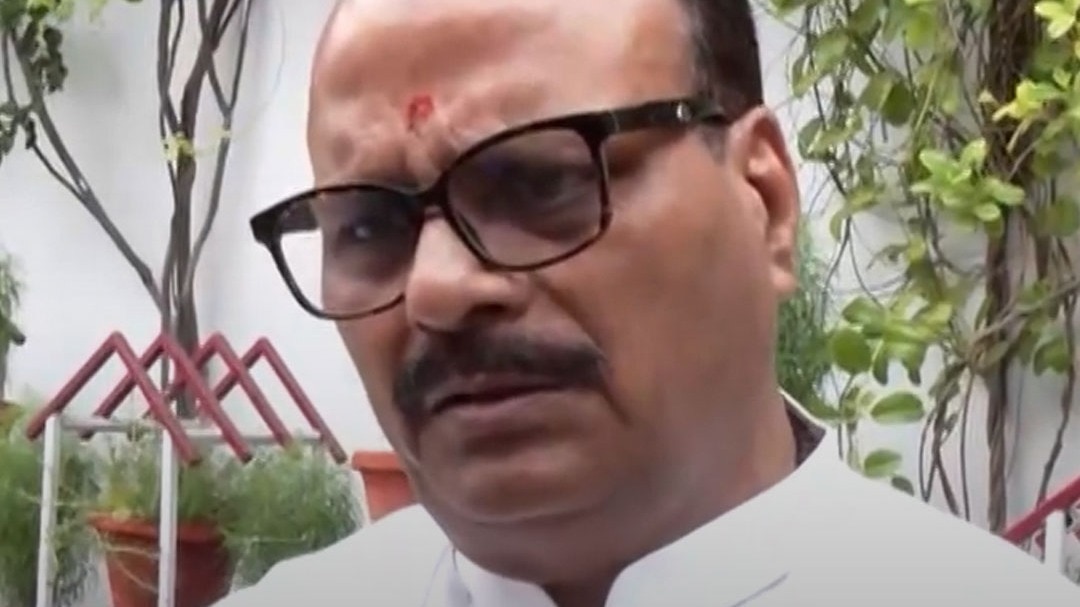 ब्रजेश पाठक ने लापरवाह डॉक्टरों के खिलाफ लिया एक्शन