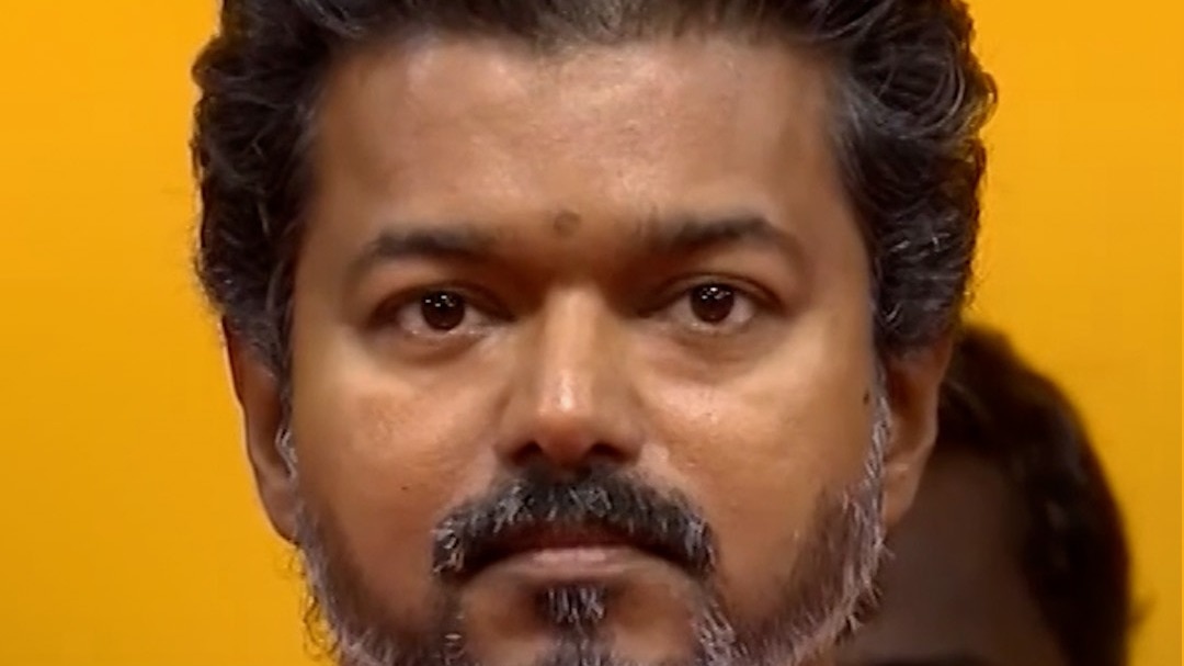 thalapathy vijay singing national anthem 