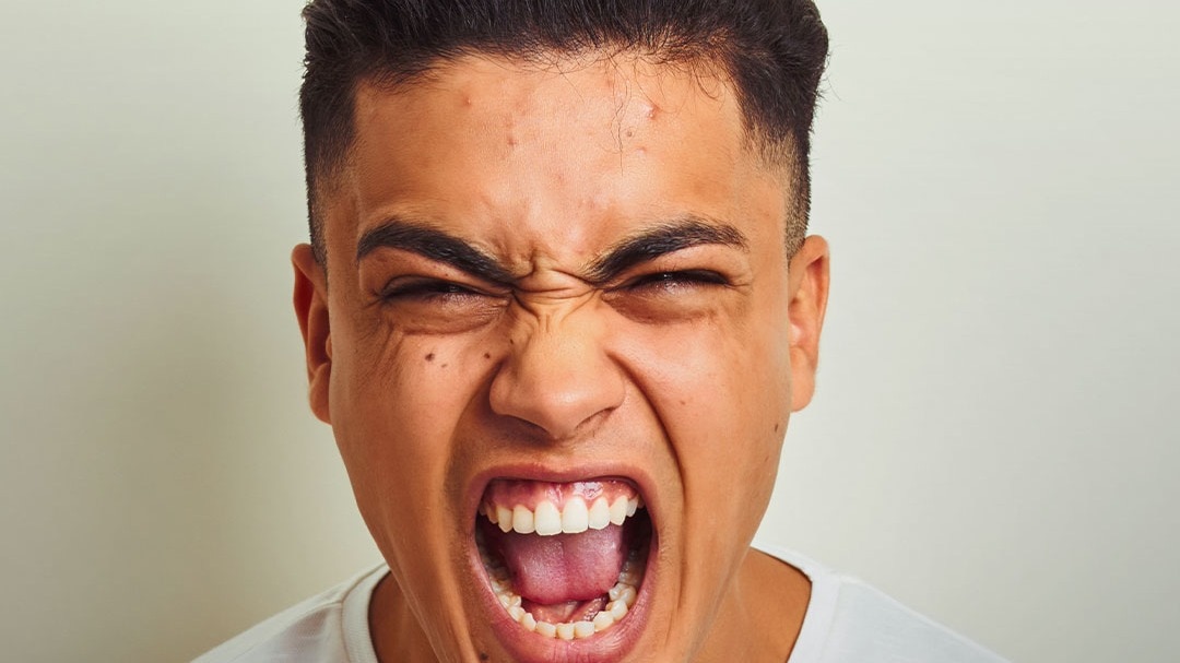 क्यों क्रोध को 'हाथ में जलता कोयला' कहा गया है?