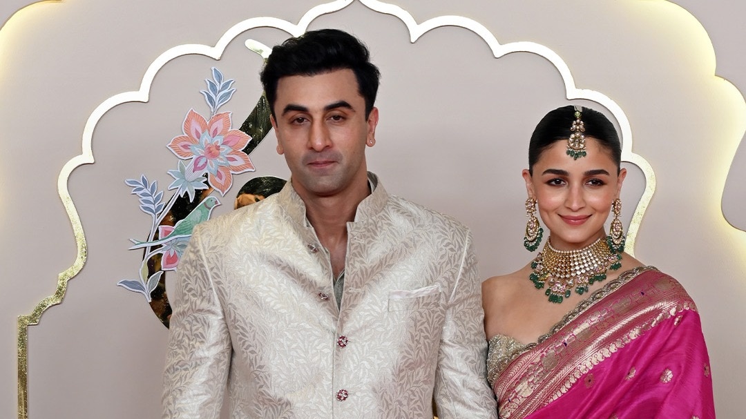 ranbir kapoor rents out vastu apartment