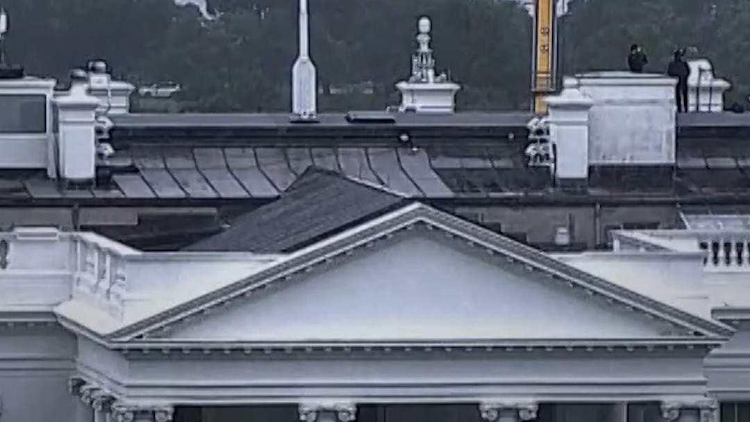 White House के पास अंधाधुंध फायरिंग, हमलावर हुआ ढेर!