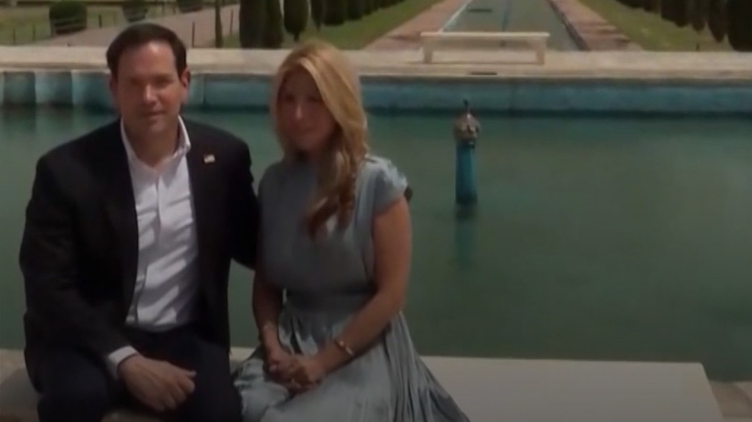 Marco Rubio ने पत्नी संग किया Taj Mahal का दीदार