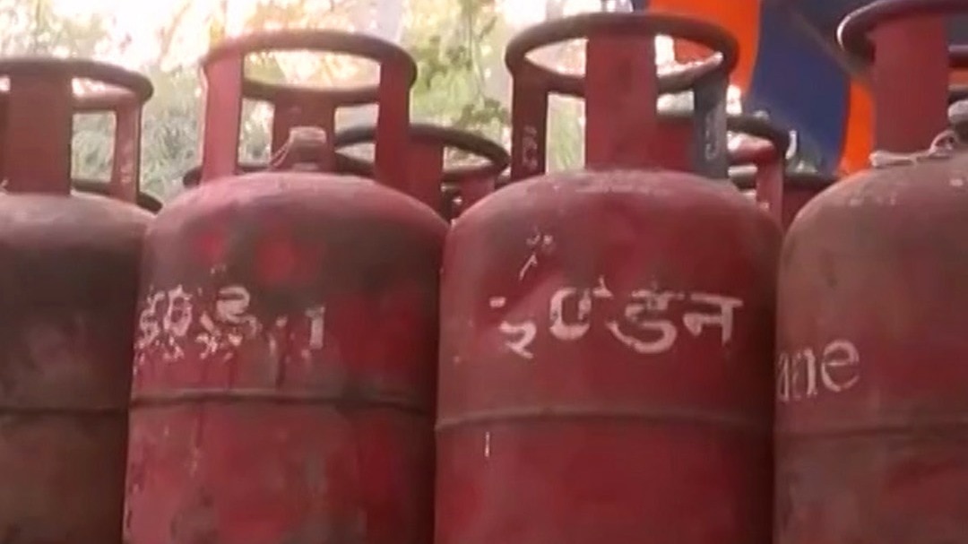 6a1daf18acbb3-lpg-cylinder-011059172-16x9.jpg
