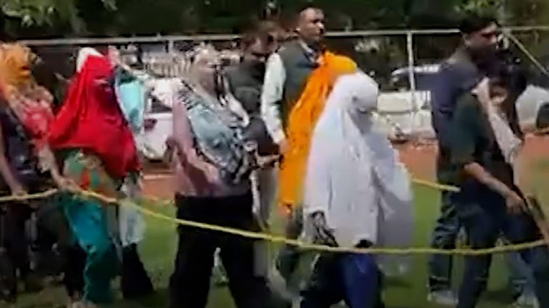 Ahmedabad police action on illegal bangladeshi