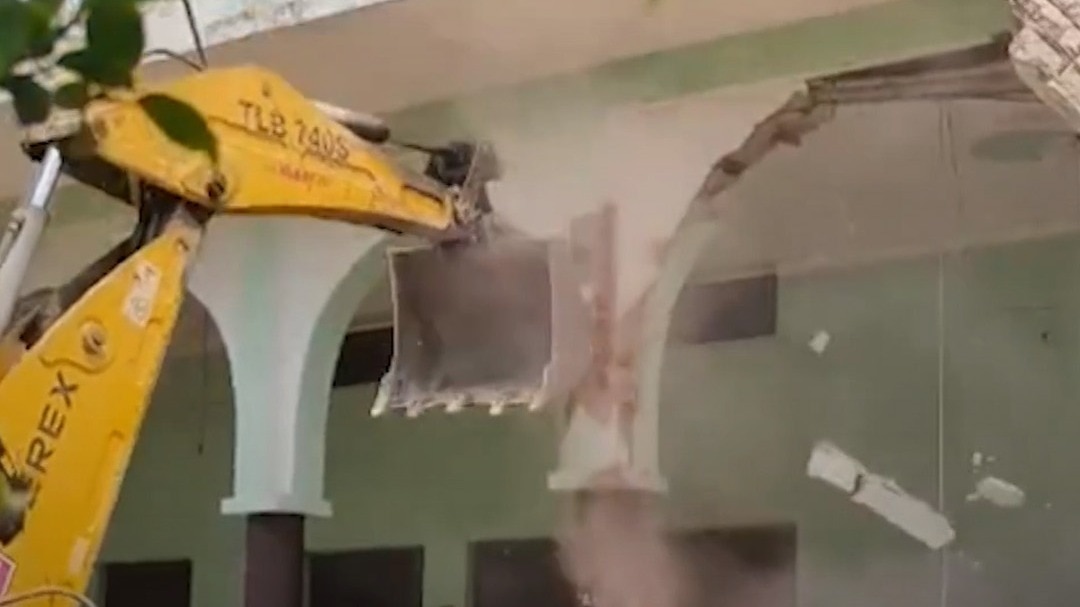 6a20344bdf290-ghaziabad-illegal-madrasa-demolition-action-030350610-16x9.jpg