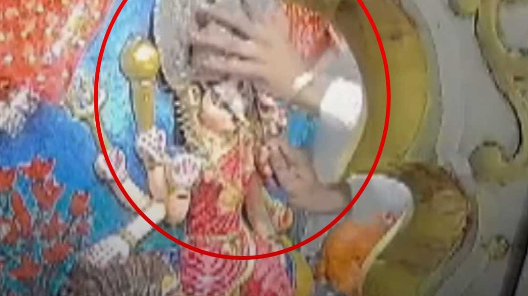 नागपुर में चोर ने देवी मां की मूर्ति से उतारा मंगलसूत्र