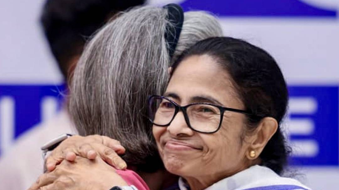 Mamata की सोनिया से मुलाकात के क्या हैं मायने?