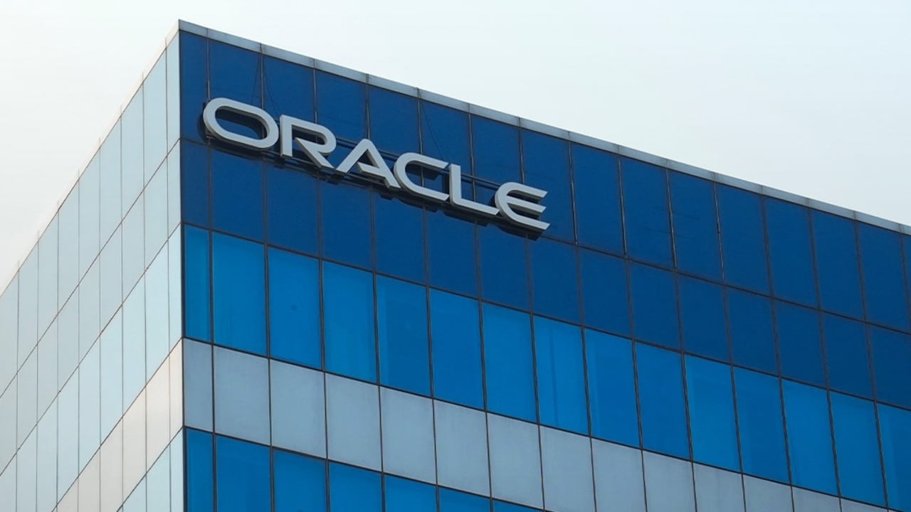 Oracle में छंटनी, AI बदलाव के बीच 21,000 नौकरियां गईं