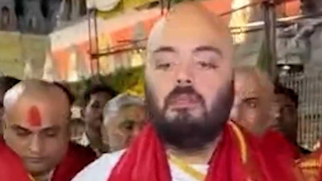 Anant ambani tirupati visit